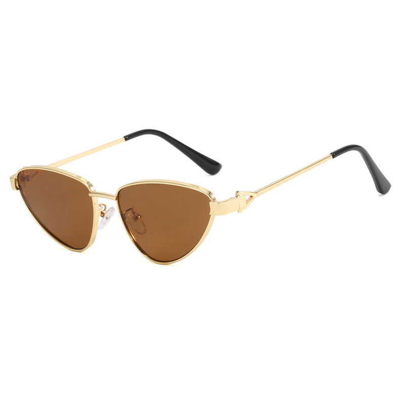 Dame Cat-Eye solbriller med elegant og fleksibel ramme Luvikno