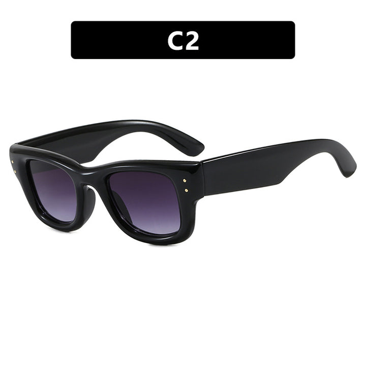 Dame moteriktig solbrille med bred, elegant ramme og beskyttende UV-filter Luvikno