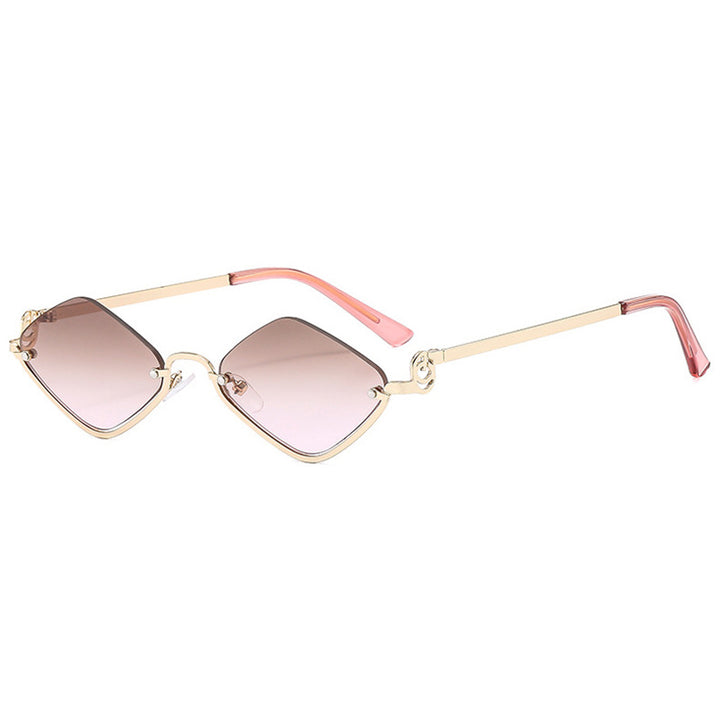 Dame trendy kvadratisk solbrille med filigran metallramme Luvikno