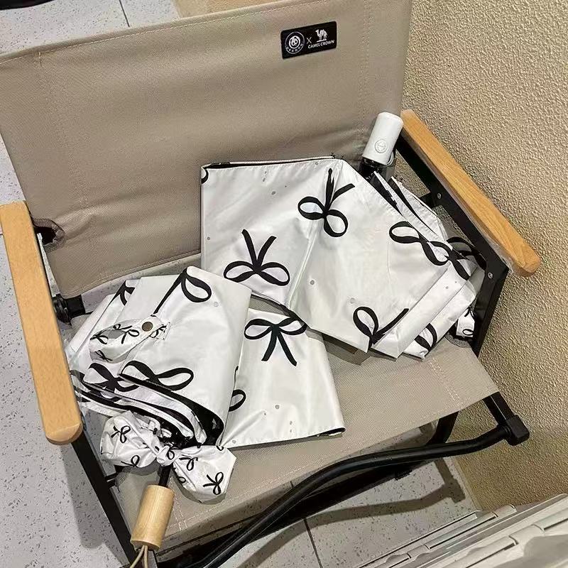 Dame Sammenleggbart Regnparaply med elegant Sløyfemotiv Luvikno