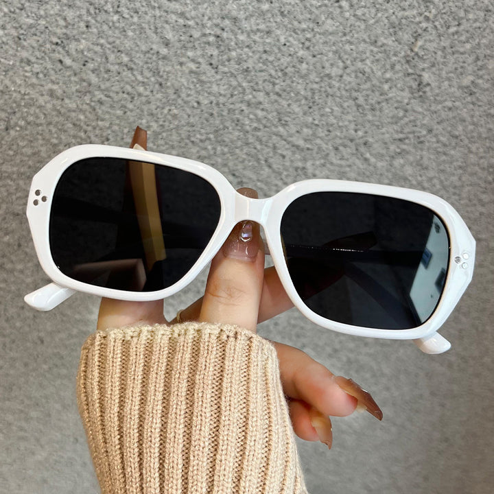 Dame moteriktig oversized solbrille i elegant design Luvikno