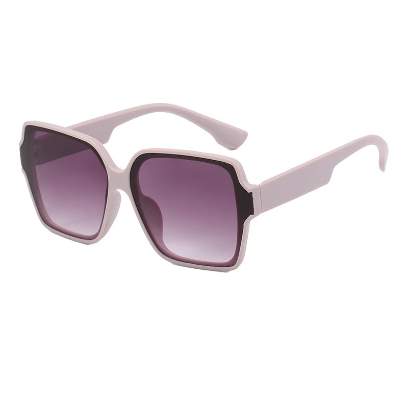 Dame kvadratisk solbrille med unik, stilfull ramme Luvikno