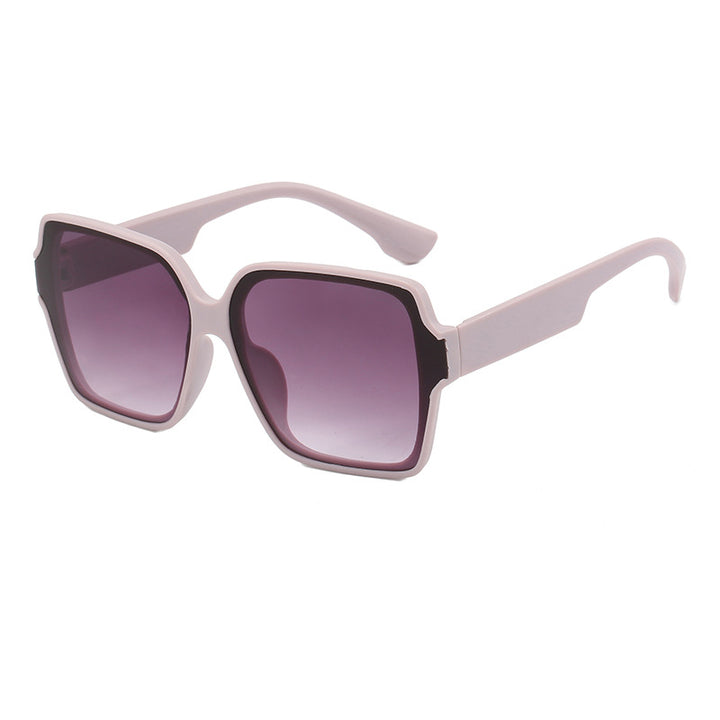 Dame kvadratisk solbrille med unik, stilfull ramme Luvikno