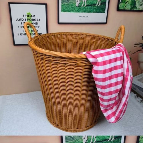 Unisex Robuster Oppbevaringskurv laget av flettet Rattan Luvikno