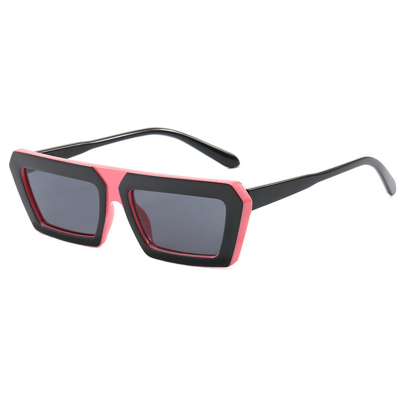 Dame fashion solbrille med markant firkantet ramme og polarisert glass Luvikno