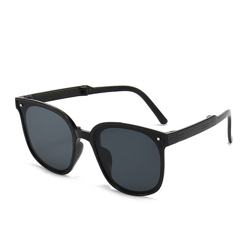 Dame klassisk solbrille i stilfull design Luvikno