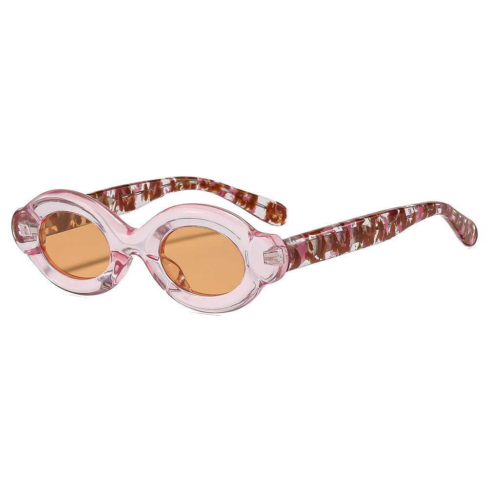 Dame moteriktig solbrille med unikt design Luvikno