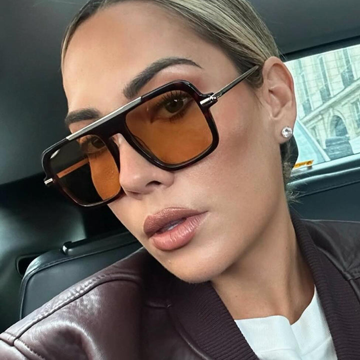 Dame kvadratisk solbrille med luksuriøs metallramme og robuste glass Luvikno