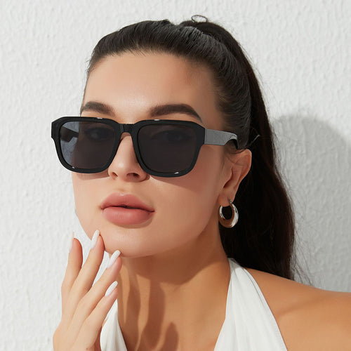 Dame moderne solbriller i stilfull oversized stil Luvikno