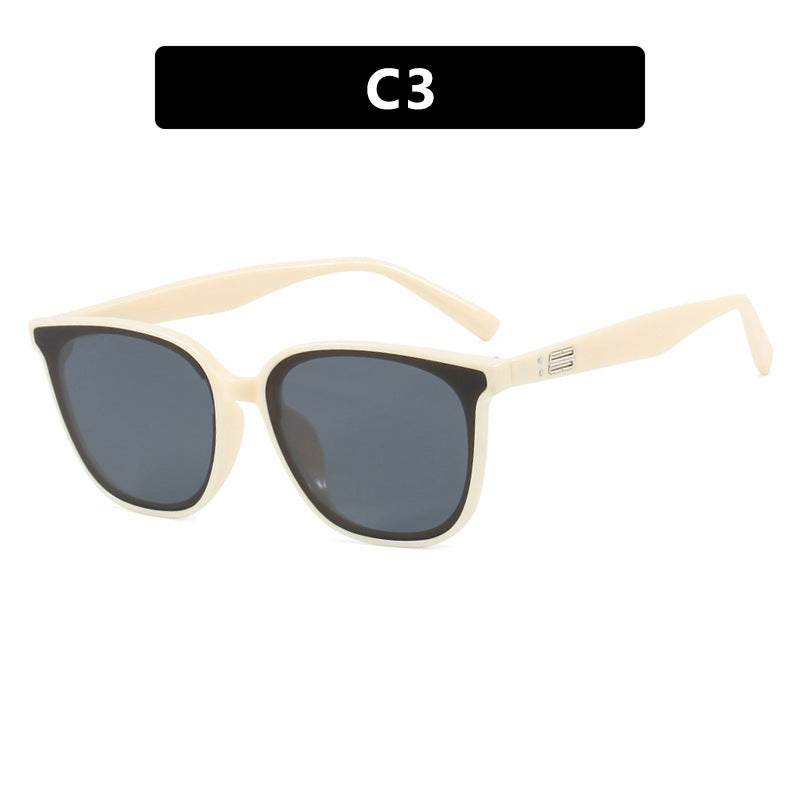 Dame elegant solbrille med trendy gjennomsiktig ramme Luvikno