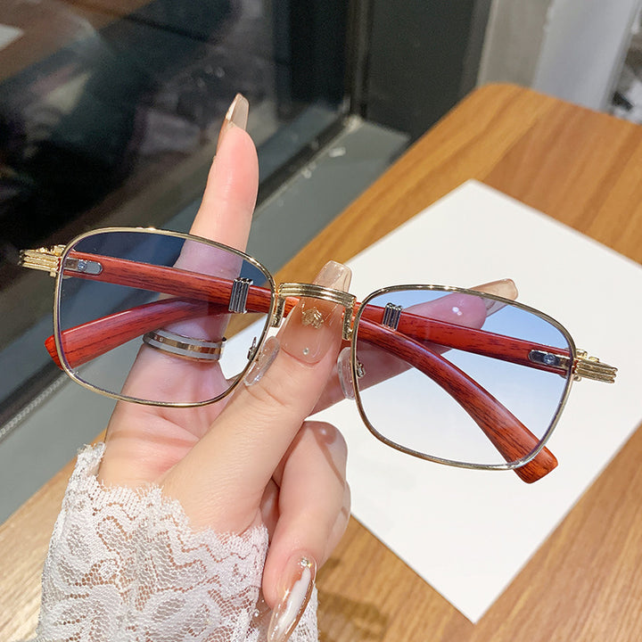 Dame solbrille med luksuriøs treinnfatning Luvikno