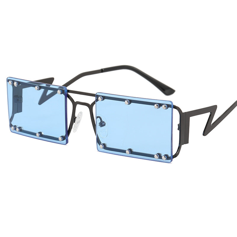 Dame Mote Solbrille med iøynefallende geometrisk design Luvikno