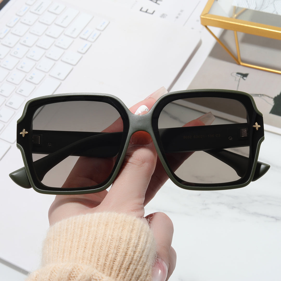 Dame firkantet oversized solbrille med moderne design Luvikno