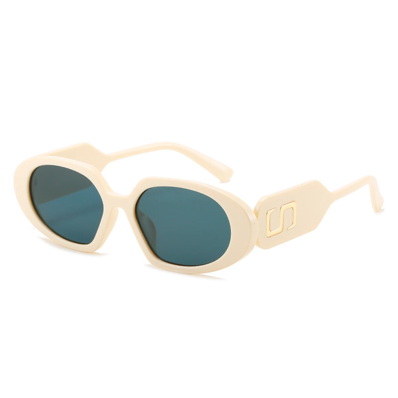Dame moteriktig solbrille med unikt design og stilfull logo Luvikno