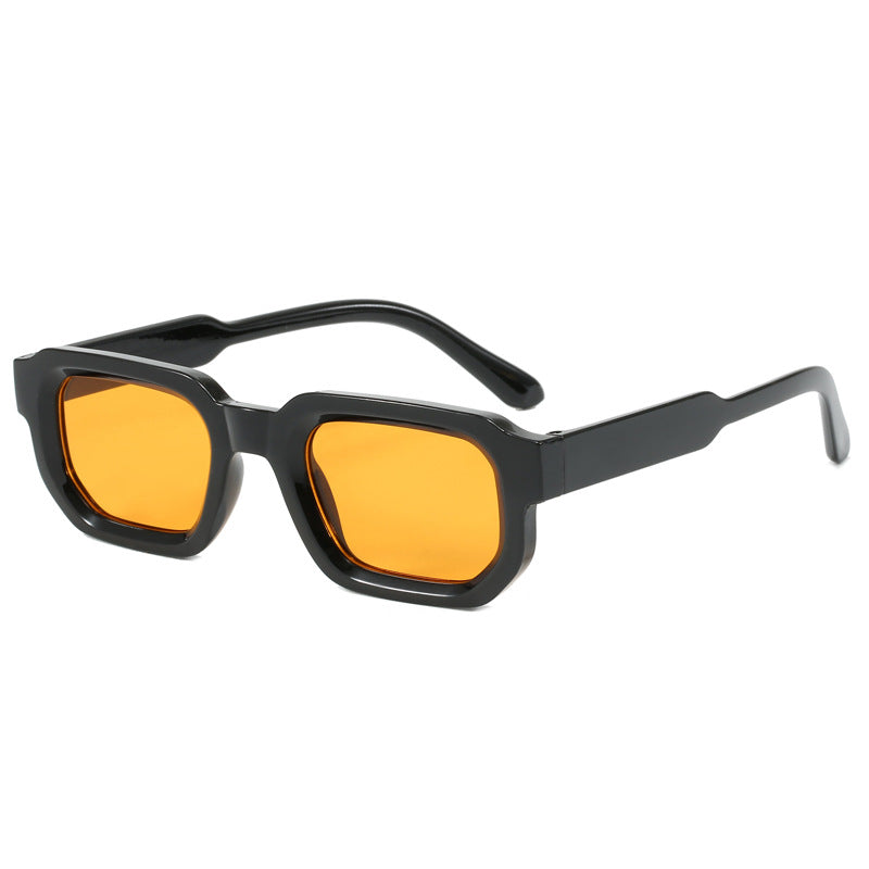 Dame moteriktig firkantet solbrille med klar ramme Luvikno