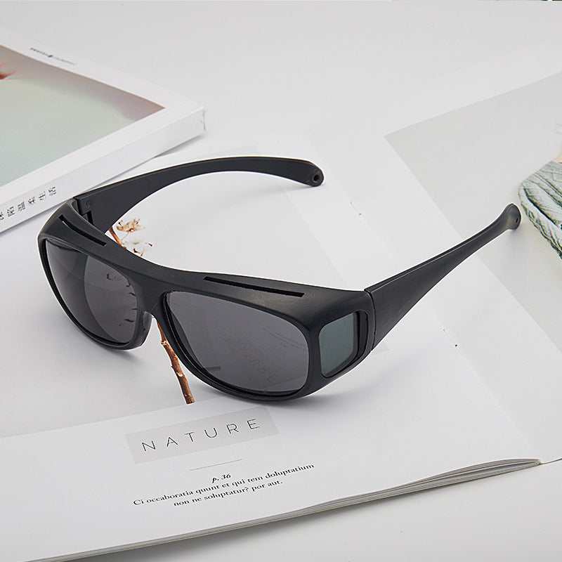 Dame sportslig solbrille med vindtett design Luvikno