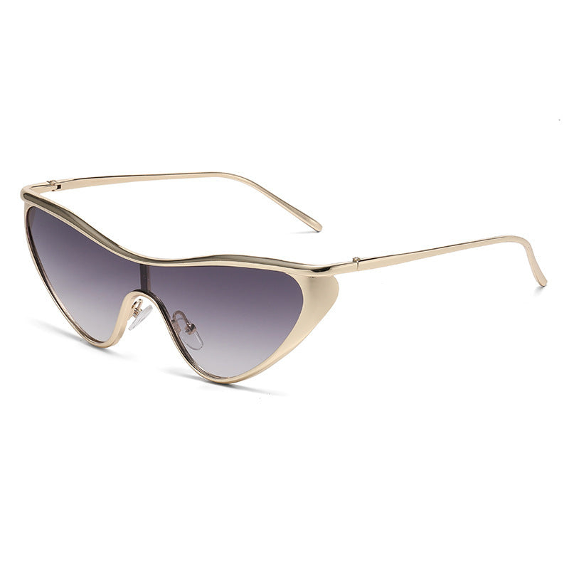 Damer futuristiske oversized solbriller med markant design Luvikno