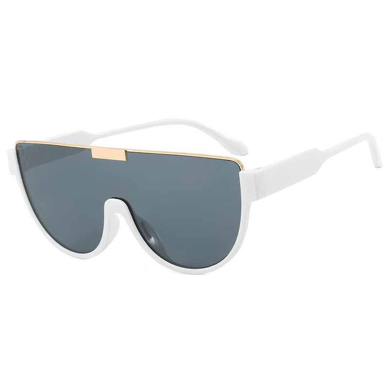 Dame Motebærende Oversized Solbrille Luvikno