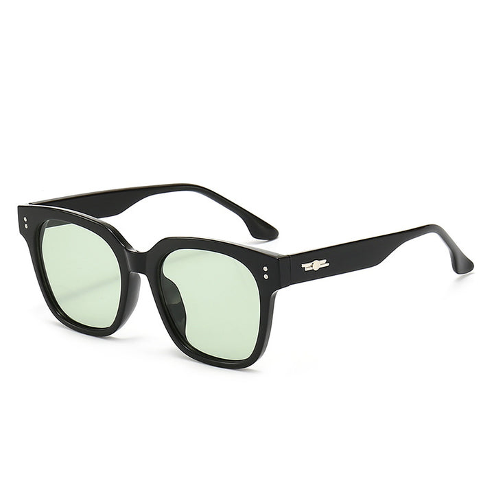 Dame firkantet solbrille med stilig ramme Luvikno