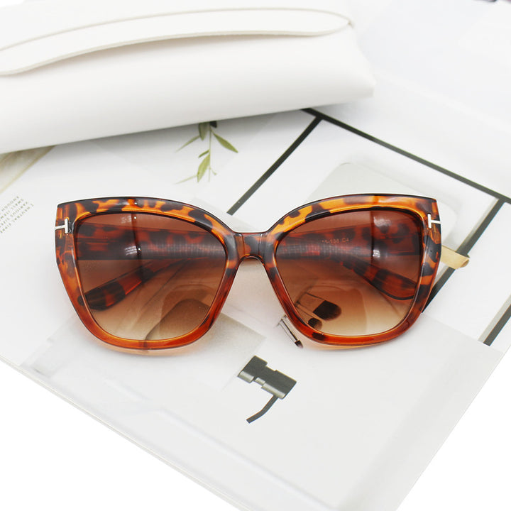 Dame Cat-Eye solbriller med elegante aksenter Luvikno