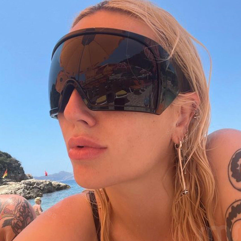 Dame Sporty solbriller med aerodynamisk design Luvikno