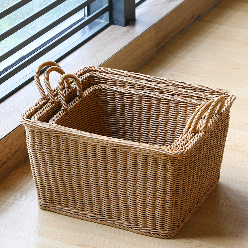 Unisex Romslig oppbevaringskurv laget av flettet rattan Luvikno