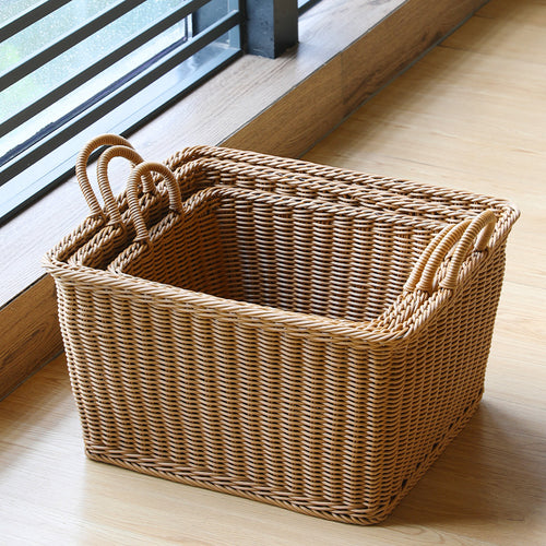 Unisex Romslig oppbevaringskurv laget av flettet rattan Luvikno