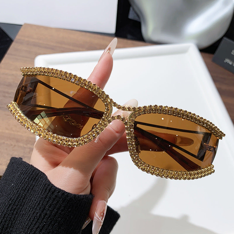 Dame Cat-Eye solbriller med glitrende krystallramme Luvikno