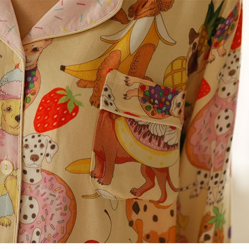 Naisten yöpuvun komplekti värikkäällä eläinkuvioinnilla ja mukavalla leikkauksella Luvik