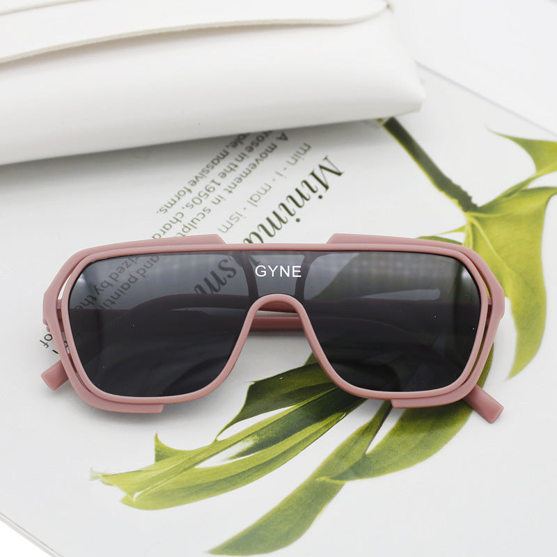 Dame Sporty solbrille med moderne design Luvikno