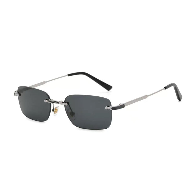 Dame moteriktig brille med elegant metallramme Luvikno