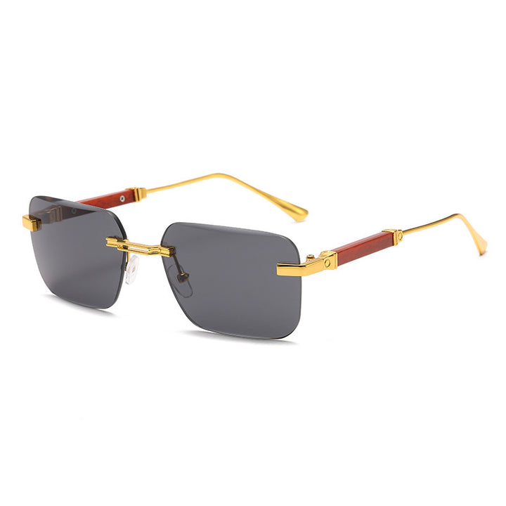 Dame moteriktig rektangulær solbrille med edle metallkanter Luvikno