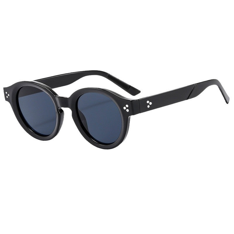 Dame moteriktig solbrille med klar og strukturert ramme Luvikno