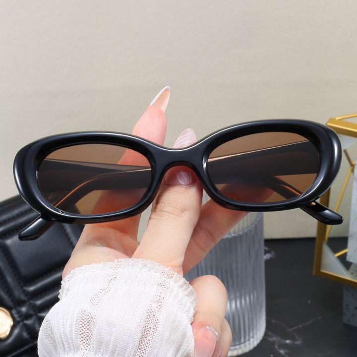 Dame moteriktig solbrille med oval design og UV-beskyttelse Luvikno