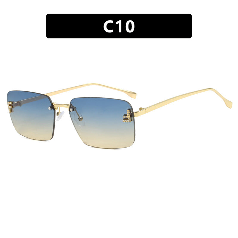 Dame kvadratisk solbrille med elegant gullramme og stilige linser Luvikno
