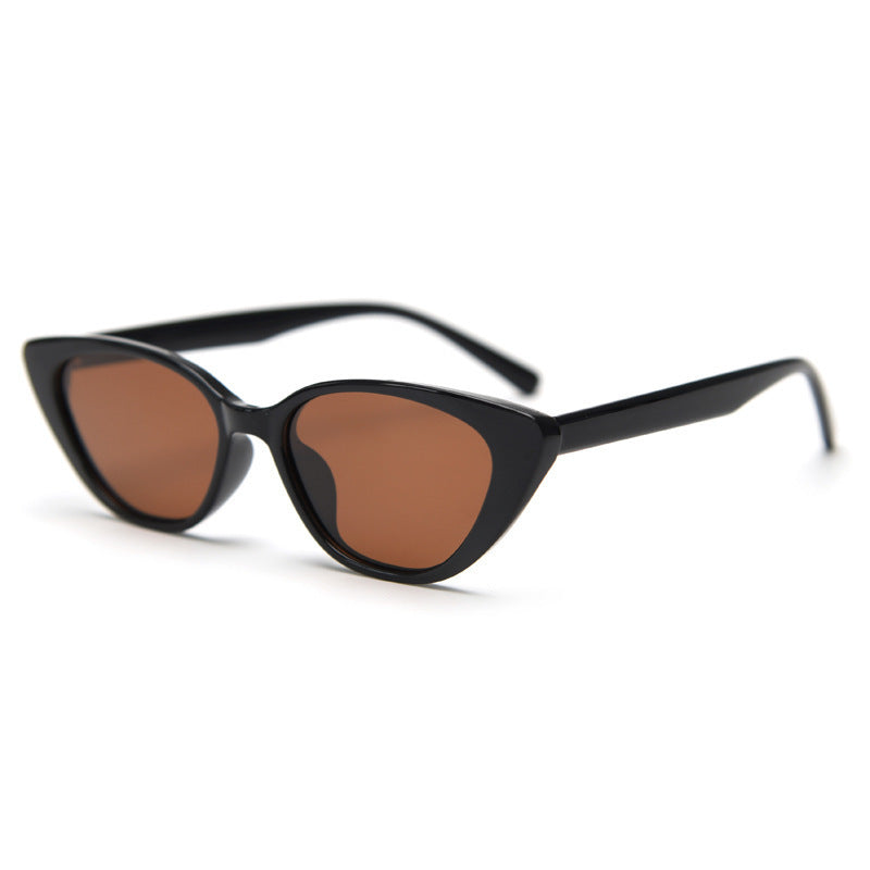 Dame Cat-Eye solbrille med moderne, elegant design Luvikno