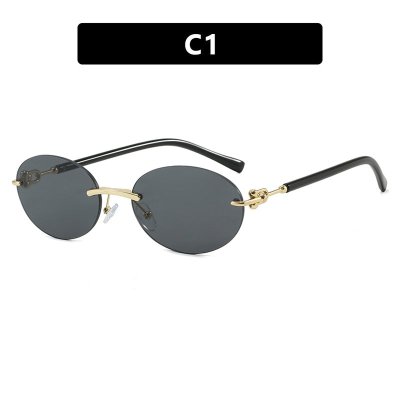 Dame oval solbrille med luksuriøs metallramme og speilbelagte glass Luvikno