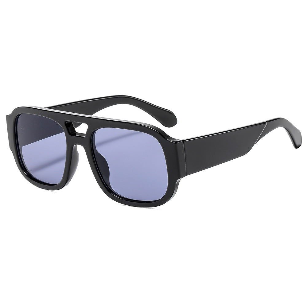 Dame Sporty solbriller i moderne design med praktisk UV-beskyttelse Luvikno