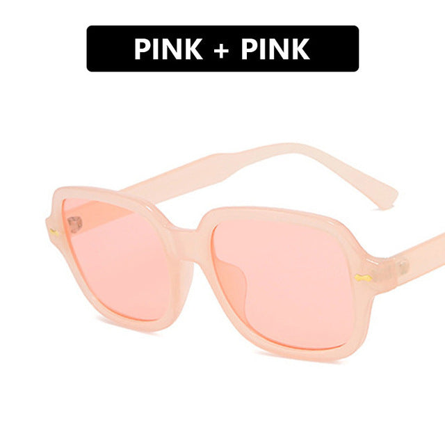 Dame kvadratisk solbrille med stilig og robust ramme Luvikno