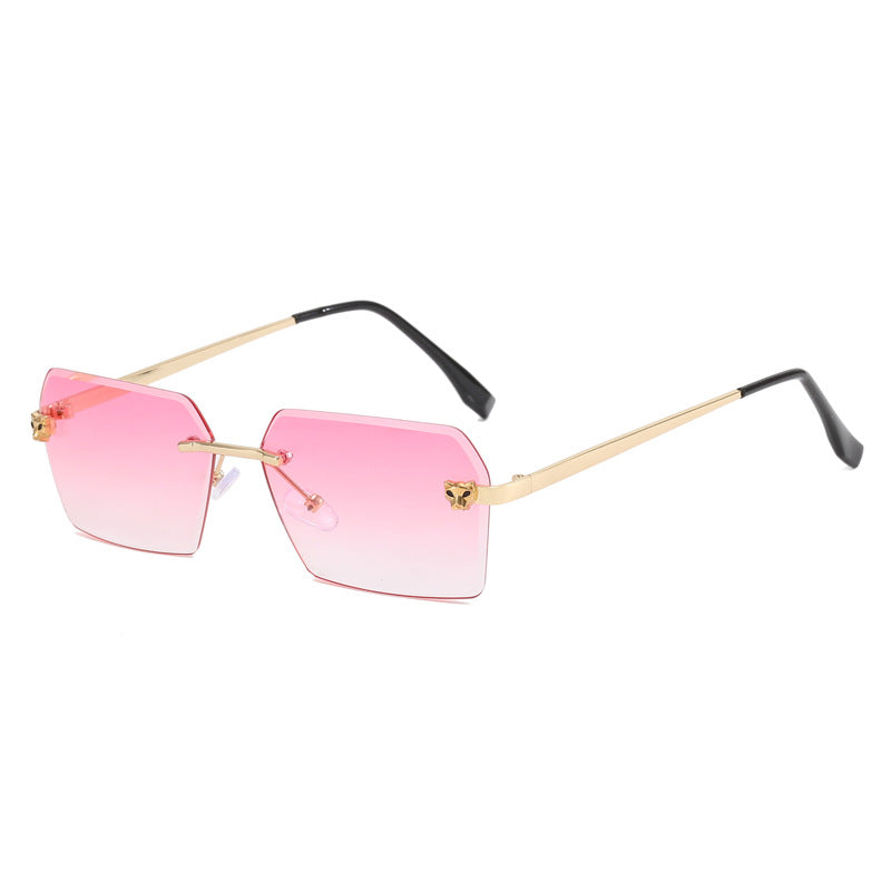 Damer moterik firkantet solbrille med elegant metallramme Luvikno
