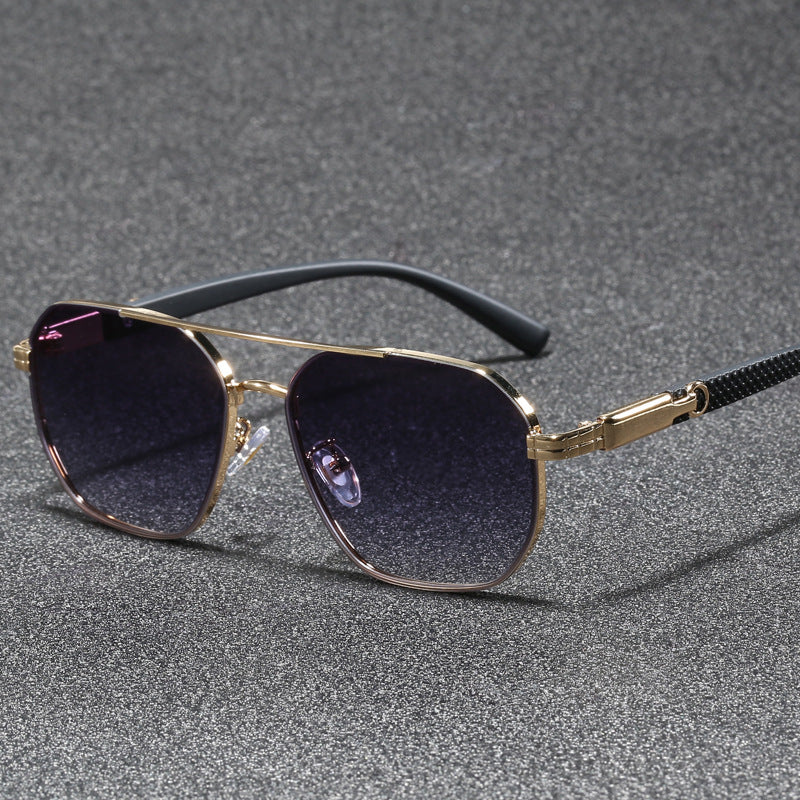 Dame moteriktig solbrille med stilige aksenter Luvikno