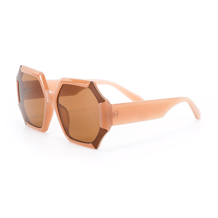 Dame moterelatert solbrille med fasettert ramme Luvikno
