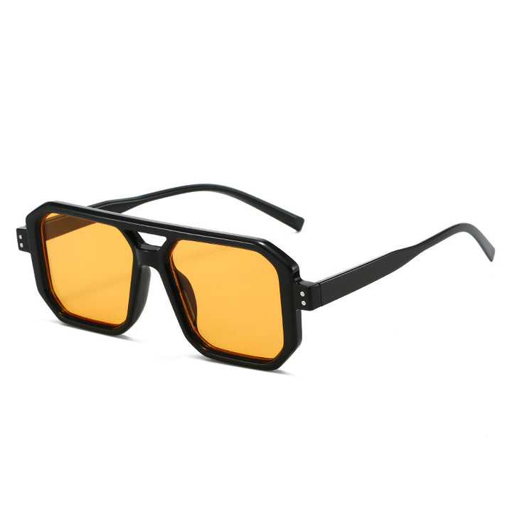 Dame moteriktig solbrille i moderne åttekantet design Luvikno