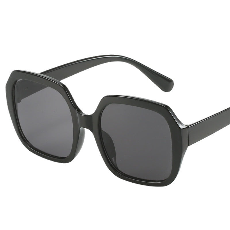 Dame Modisk Oversized-solbrille med ekstravagante leoparddetaljer Luvikno