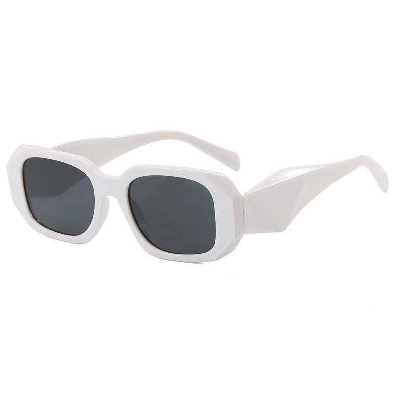 Dame Stilig solbrille med unik geometrisk ramme Luvikno