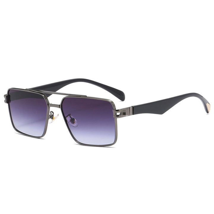 Dame designer solbrille med ekstravagant metallramme Luvikno
