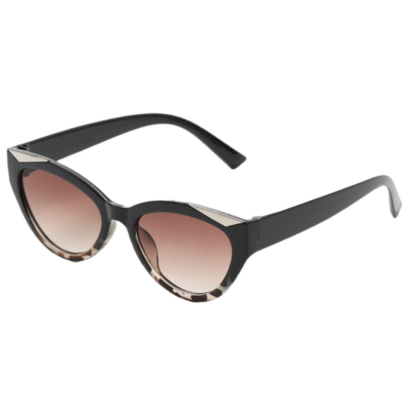 Dame elegant Cat-Eye solbriller med luksuriøse detaljer Luvikno