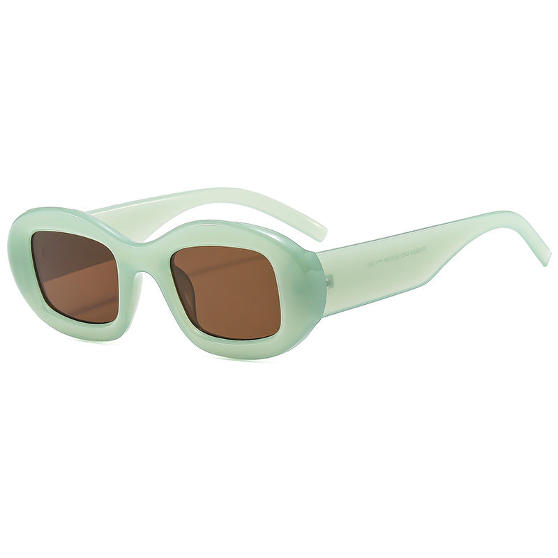 Dame Modisk solbrille med myk, buet ramme Luvikno