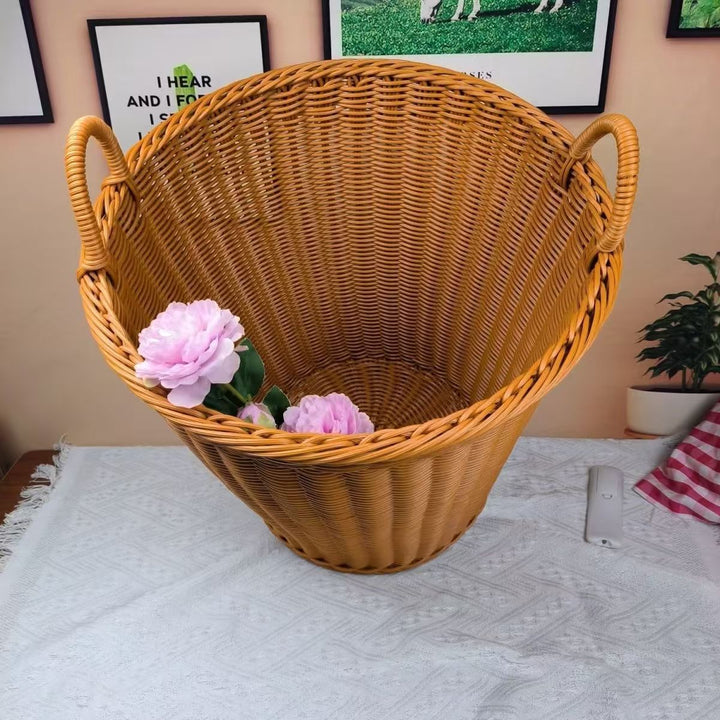 Unisex Robuster Oppbevaringskurv laget av flettet Rattan Luvikno