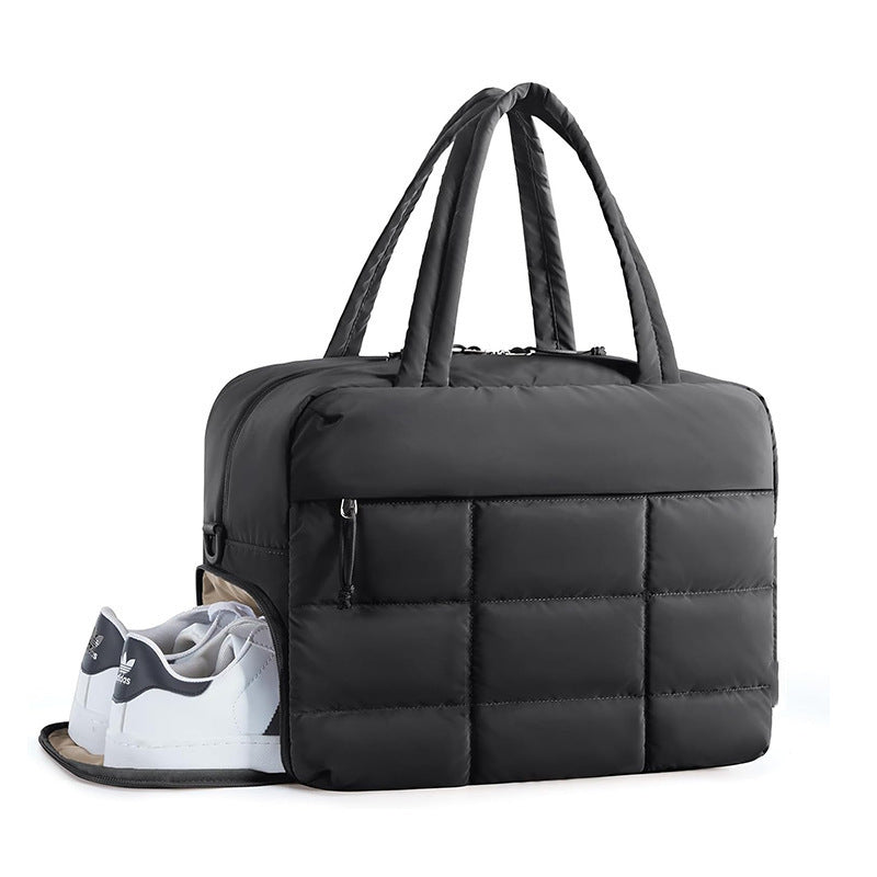 Kvinnes sportsbag med spesialsko rom Luvikno